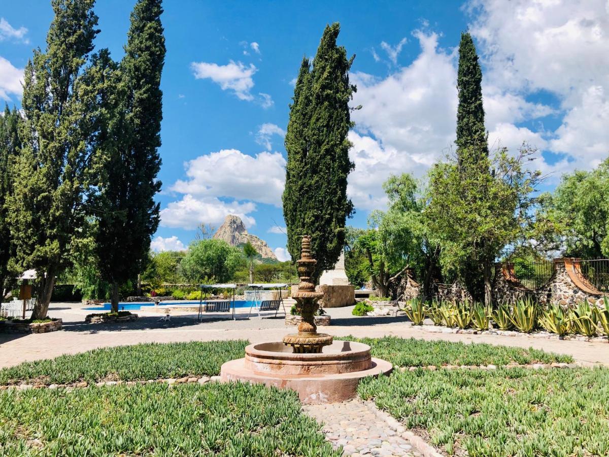 Club Vergel Resort Bernal Bagian luar foto