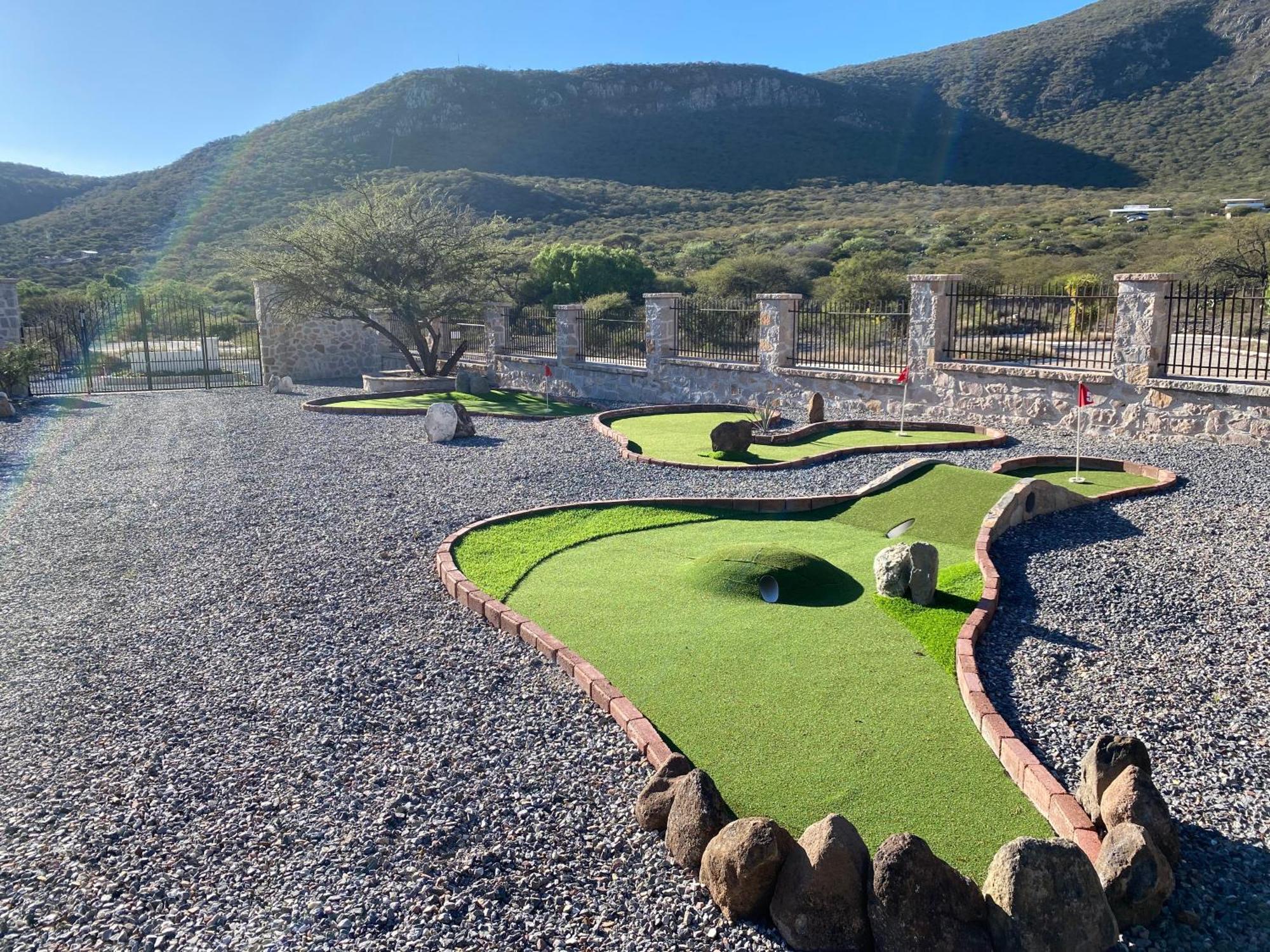 Club Vergel Resort Bernal Bagian luar foto