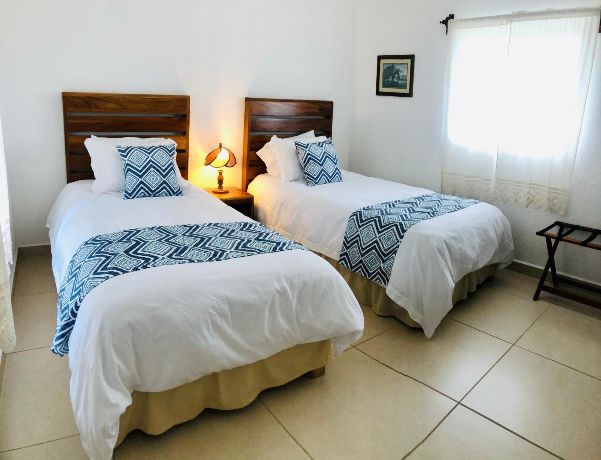 Club Vergel Resort Bernal Bagian luar foto